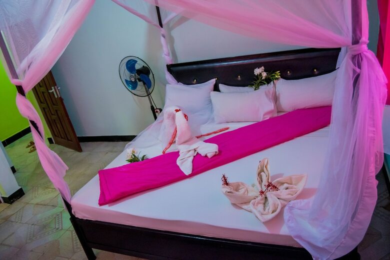 The Comfy Stay Hotel