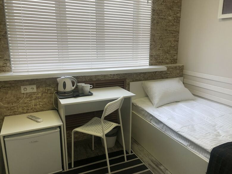 L-hotel
