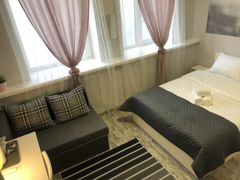 L-hotel