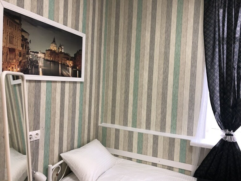 L-hotel