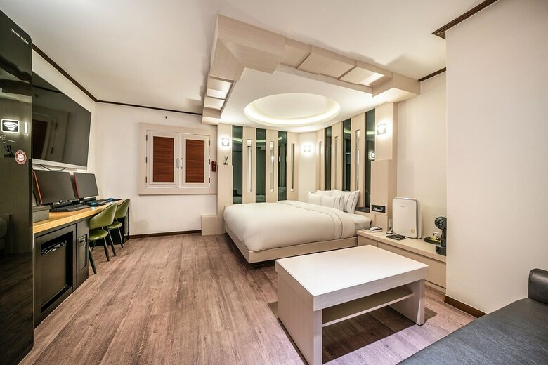 Hotel Jw