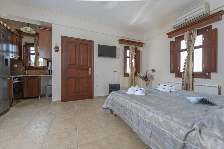 Apartamentos Ladas Pyrgos Houses