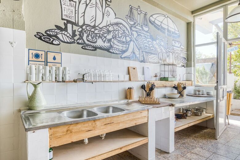 Hostal Selina Shared Milfontes