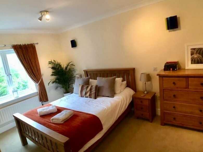 Spacious House In Jericho Oxford