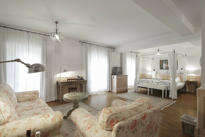 Hotel Orph�e - Gro�es Haus