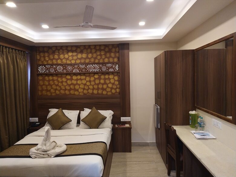 Hotel  White  Boutique