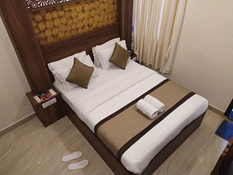 Hotel  White  Boutique