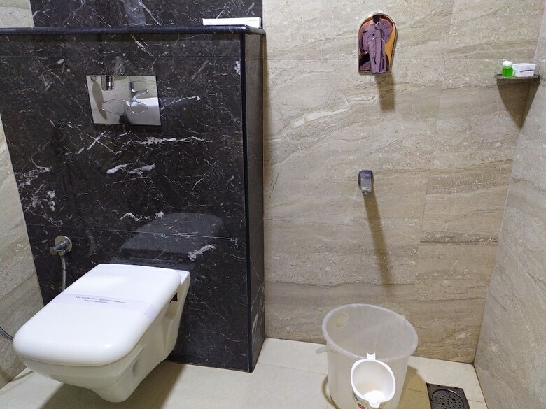 Hotel  White  Boutique