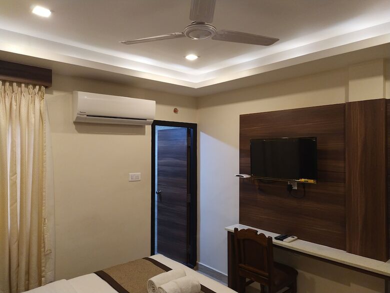 Hotel  White  Boutique
