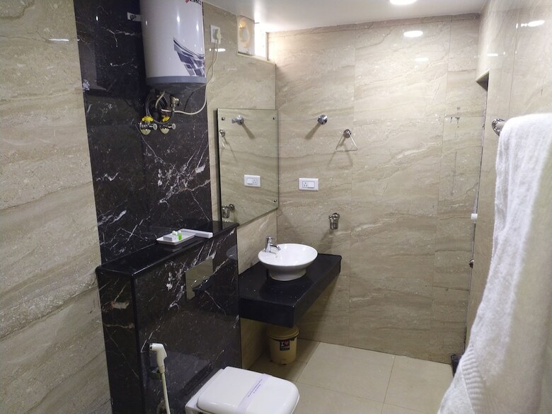 Hotel  White  Boutique
