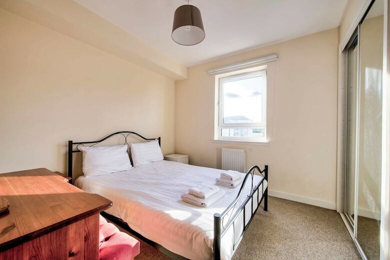 Apartamentos Bright 2br Flat With Good Links To City Centre