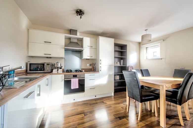 Apartamentos Bright 2br Flat With Good Links To City Centre