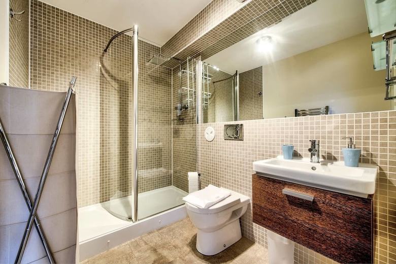 Apartamentos Bright 2br Flat With Good Links To City Centre