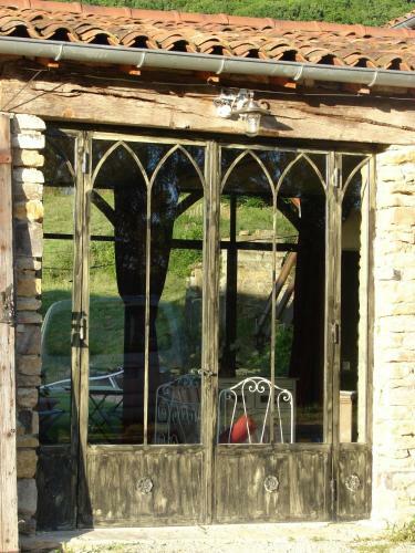 Hostal La Pierre Folle Chambres D'h�tes