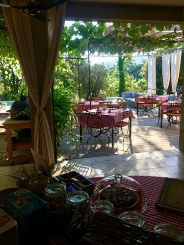Bed & Breakfast Une Sieste En Luberon