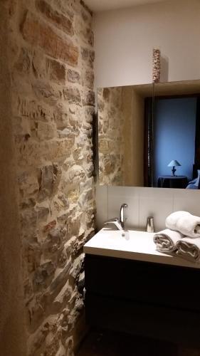 Hostal La Maison Bak�a