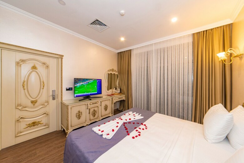 Czn Burak Hotel