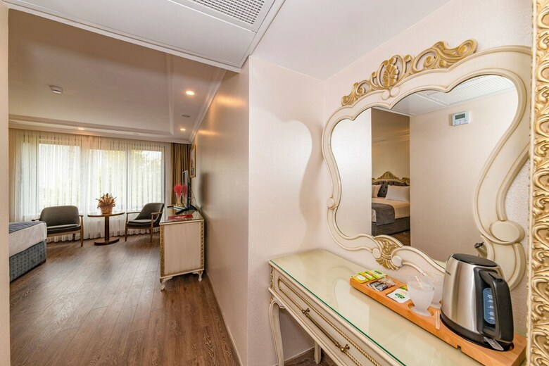 Czn Burak Hotel