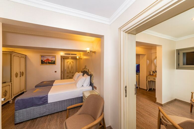 Czn Burak Hotel