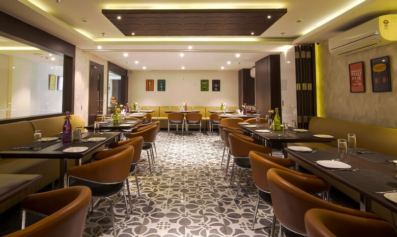 The Onyx - Premium Business Hotel