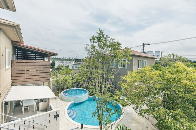 Villa Maeda Beach Hotel