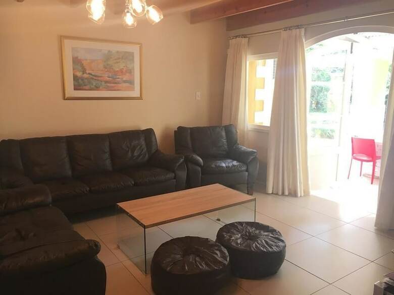 Caribbean Estates Villa & Apt