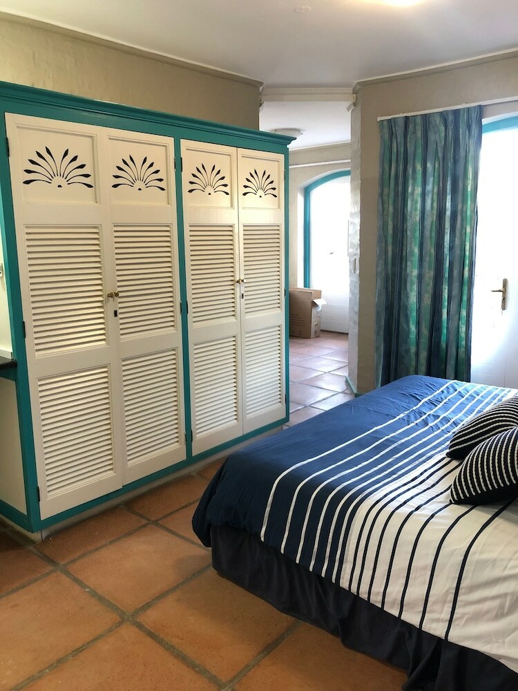 Caribbean Estates Villa & Apt