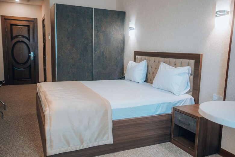 Royal Sapphire Hotel