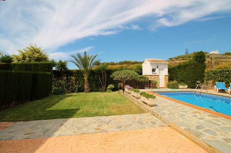 1053 Villa Seral