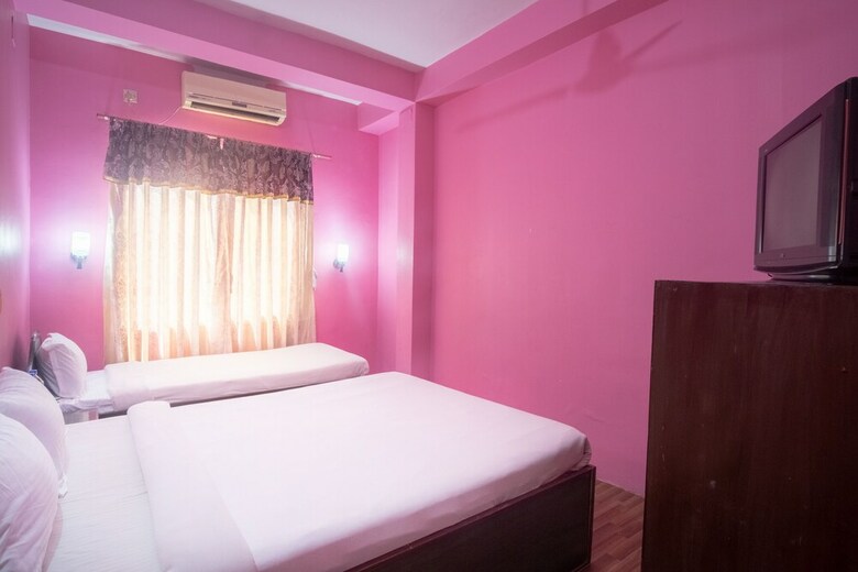 Spot On 550 Hotel Gangotri Highway