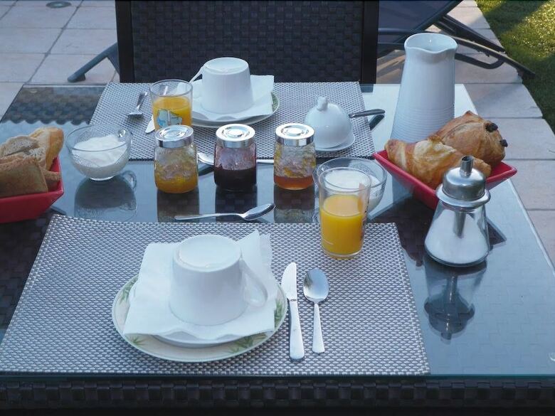 Hotel A La Rompe Coual