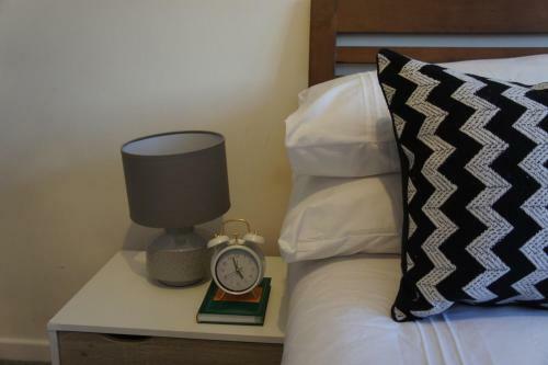 Urban Accommodations - The Thames