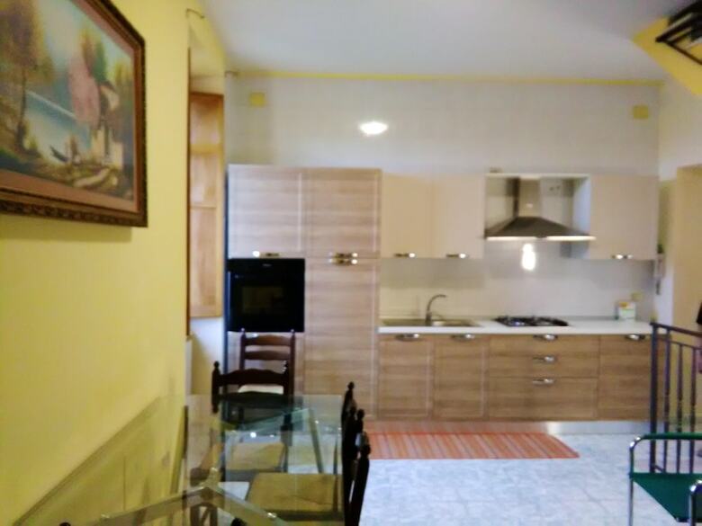 House With 3 Bedrooms In Formicola, With Wifi