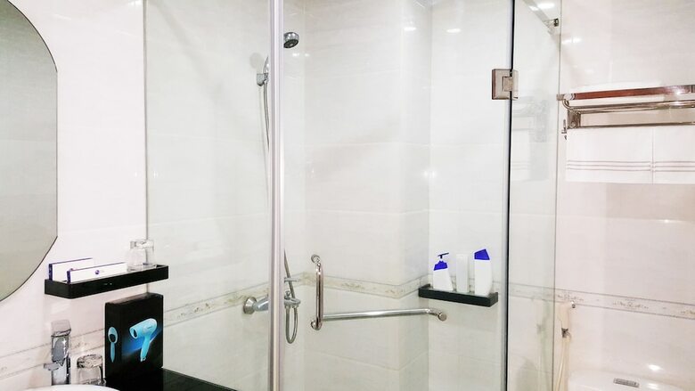 Gem.th Hotel