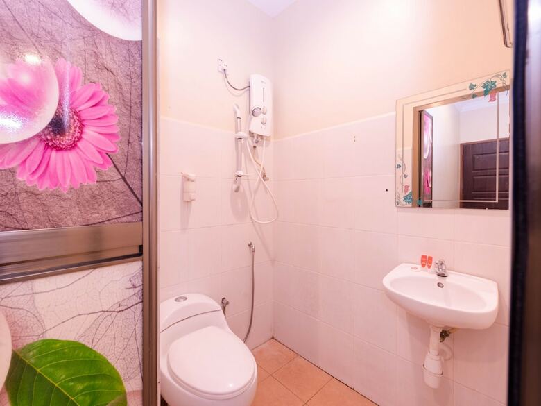 Oyo 89366 Spring Inn Hotel