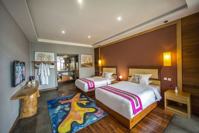 Posada Flower Place Inn