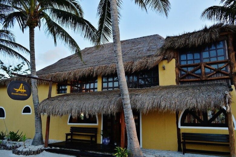 Amait� Beach Hotel