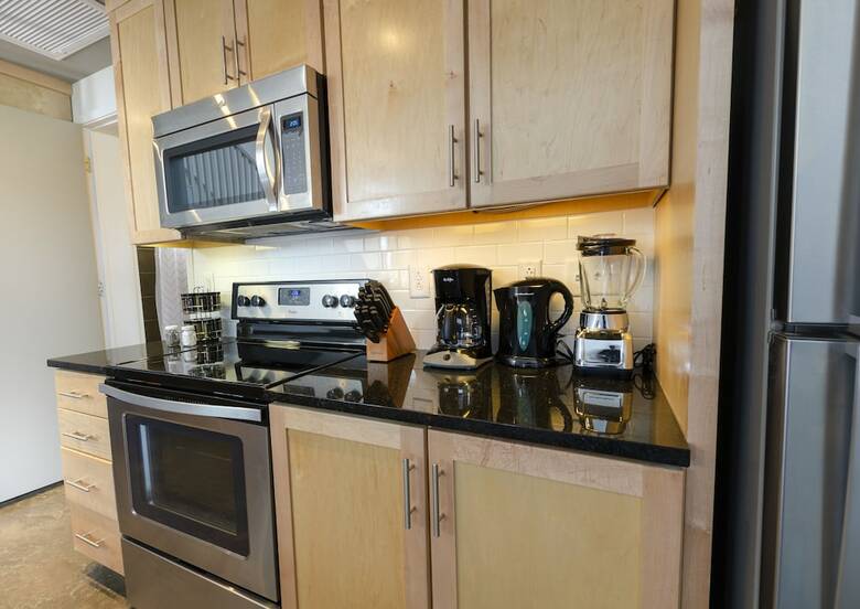 Acklen Luxury Condos By Hosteeva
