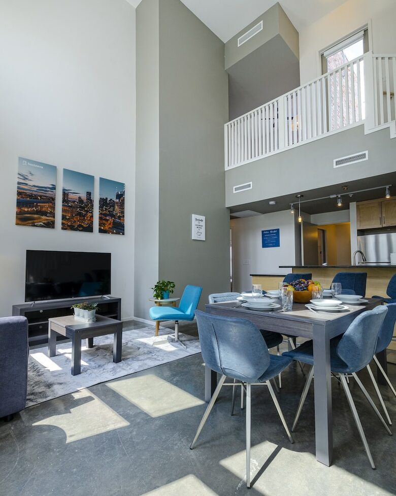 Acklen Luxury Condos By Hosteeva