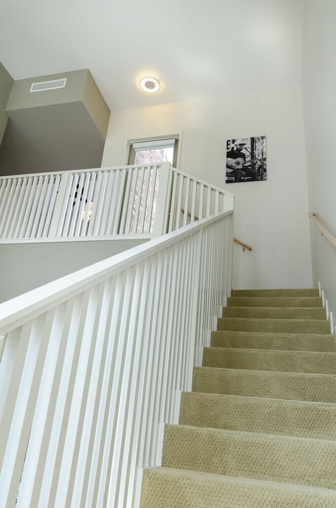 Acklen Luxury Condos By Hosteeva