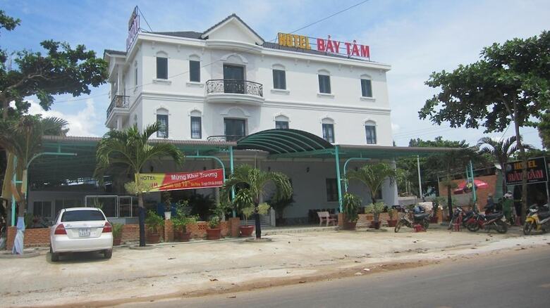 Bay Tam Hotel