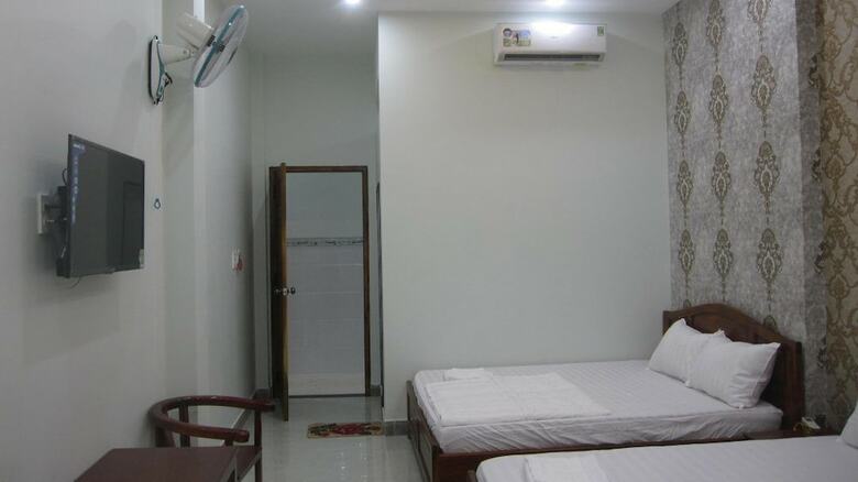 Bay Tam Hotel
