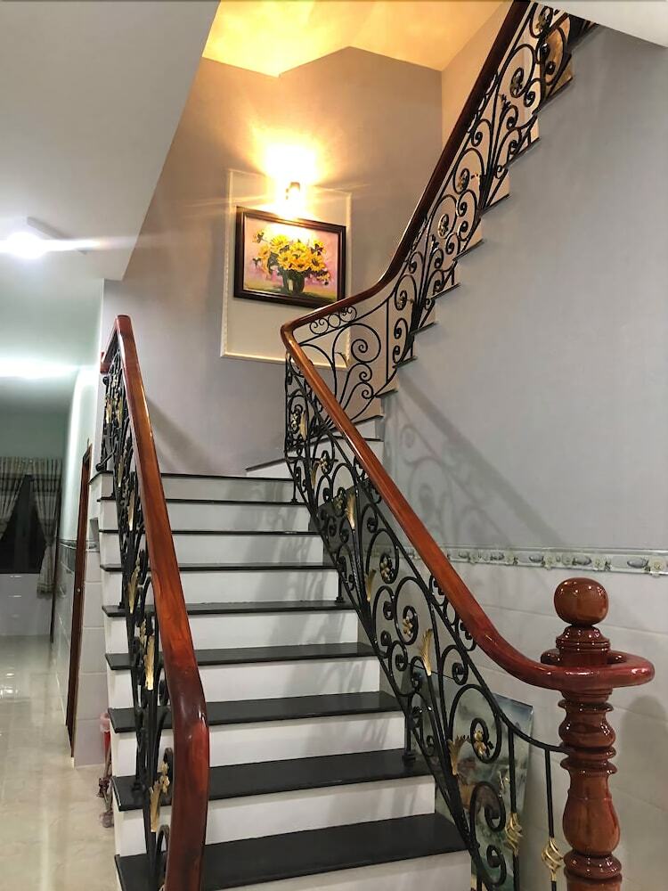 Bay Tam Hotel