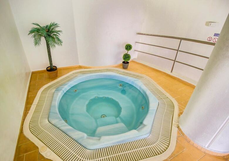 Aparthotel Borda D'agua