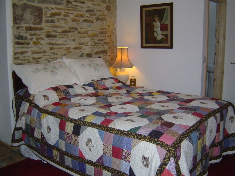Holdstrong Farmhouse B&B