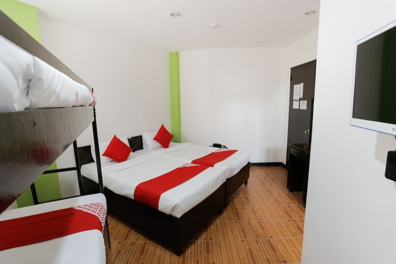 Hotel Oyo 214 Ell�s Pension House