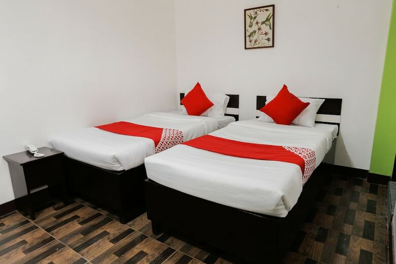 Hotel Oyo 214 Ell�s Pension House