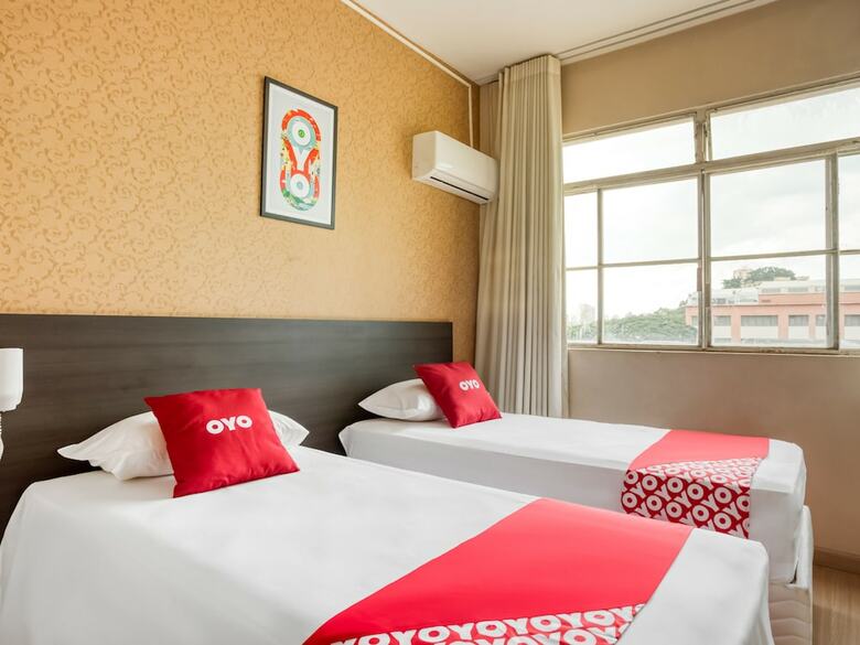 Oyo Gmatos Hotel