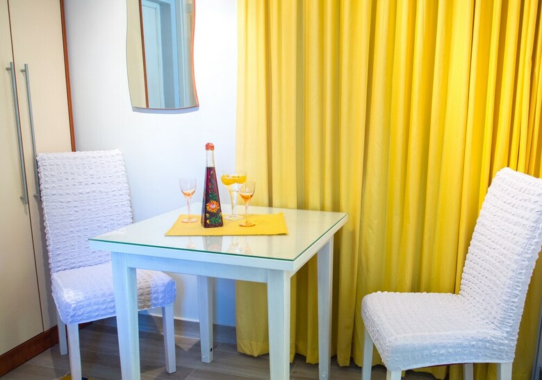 Yellow Lilly Mostar Apartment