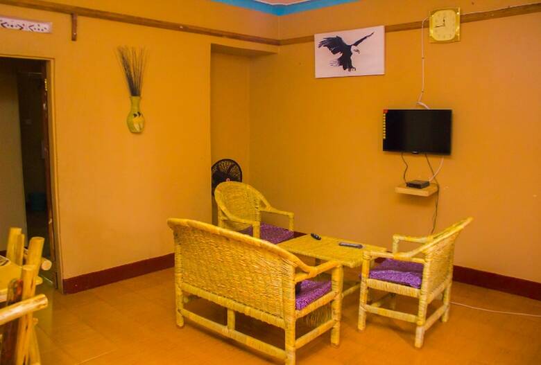 Kwezi Apartments